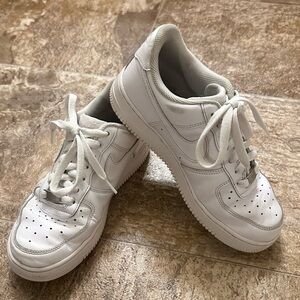 Nike Air Force 1 07 Used